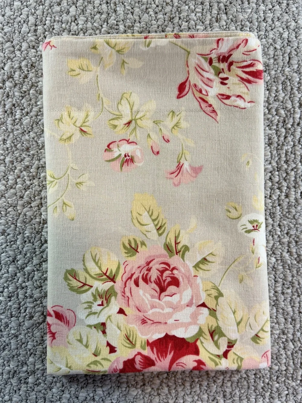 Pottery Barn Vintage Pillow Sham Shabby-Chic English Cabbage Rose Print Standard